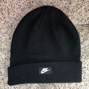 Black nike beanie